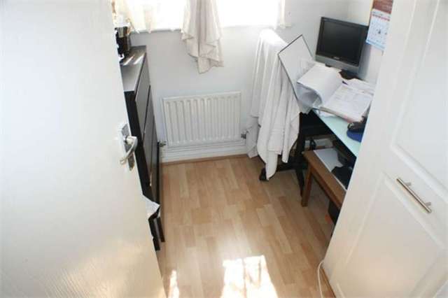  Image of 3 bedroom Semi-Detached house for sale in Greenside Borehamwood WD6 at BOREHAMWOOD BOREHAMWOOD, WD6 4JE
