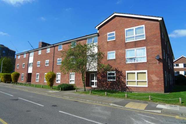  Image of 1 bedroom Studio flat to rent in Greenwood Close Sidcup DA15 at Greenwood Close  Sidcup, DA15 9AD