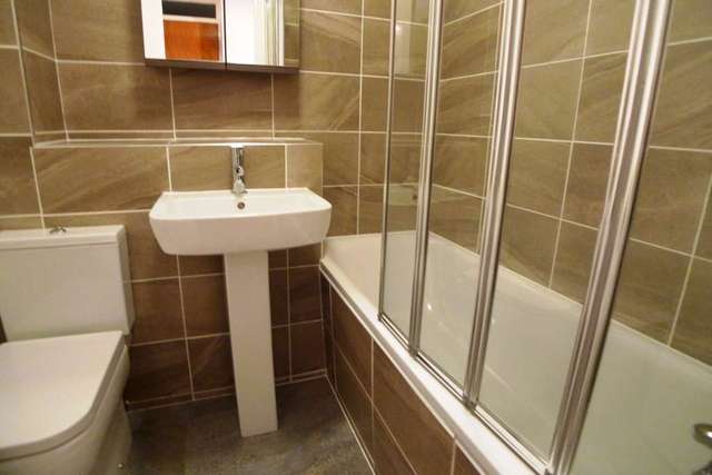  Image of 1 bedroom Studio flat to rent in Greenwood Close Sidcup DA15 at Greenwood Close  Sidcup, DA15 9AD