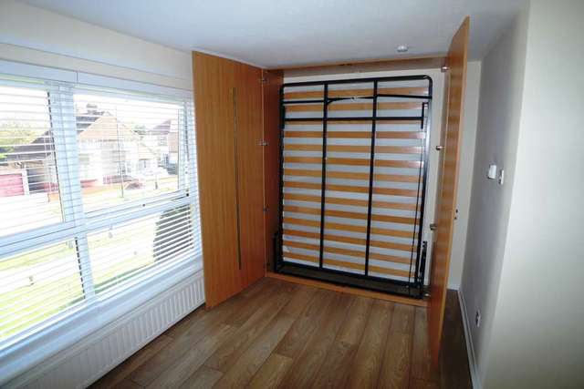  Image of 1 bedroom Studio flat to rent in Greenwood Close Sidcup DA15 at Greenwood Close  Sidcup, DA15 9AD