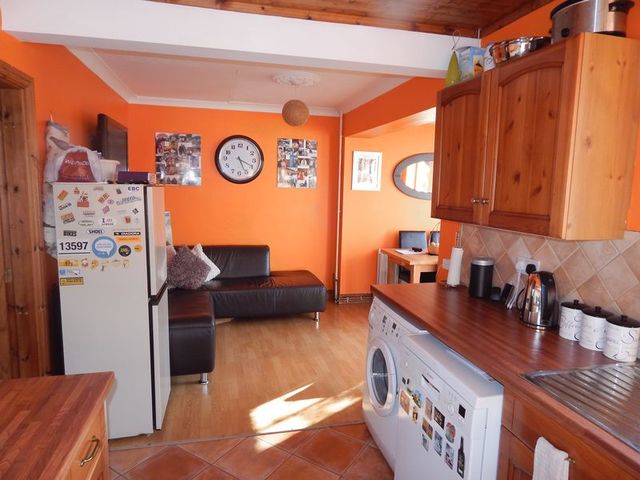  Image of 3 bedroom Semi-Detached house for sale in Grimsby Road Louth LN11 at Grimsby Road  Louth, LN11 0EA