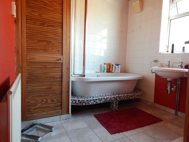  Image of 3 bedroom Semi-Detached house for sale in Grimsby Road Louth LN11 at Grimsby Road  Louth, LN11 0EA