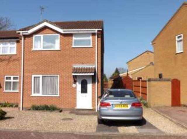  Image of 3 bedroom Semi-Detached house for sale in Grosvenor Close Glen Parva Leicester LE2 at Glen Parva Leicester Glen Parva, LE2 9UG