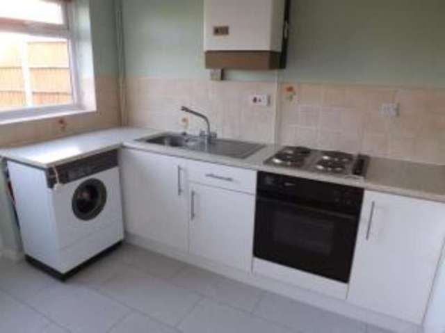  Image of 3 bedroom Semi-Detached house for sale in Grosvenor Close Glen Parva Leicester LE2 at Glen Parva Leicester Glen Parva, LE2 9UG