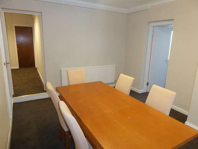  Image of 1 bedroom Detached house to rent in Hamlet Court Road Westcliff-on-Sea SS0 at Westcliff On Sea Southend On Sea Essex, SS0 7DE