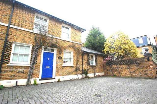  Image of 2 bedroom Semi-Detached house to rent in Hartfield Road London SW19 at Wimbledon, SW19 3TJ