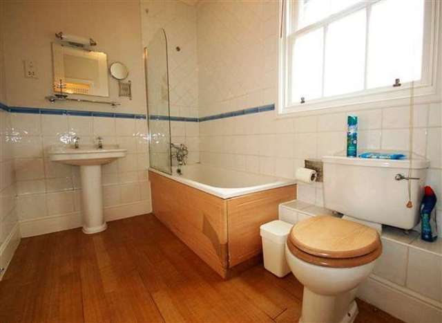  Image of 2 bedroom Semi-Detached house to rent in Hartfield Road London SW19 at Wimbledon, SW19 3TJ