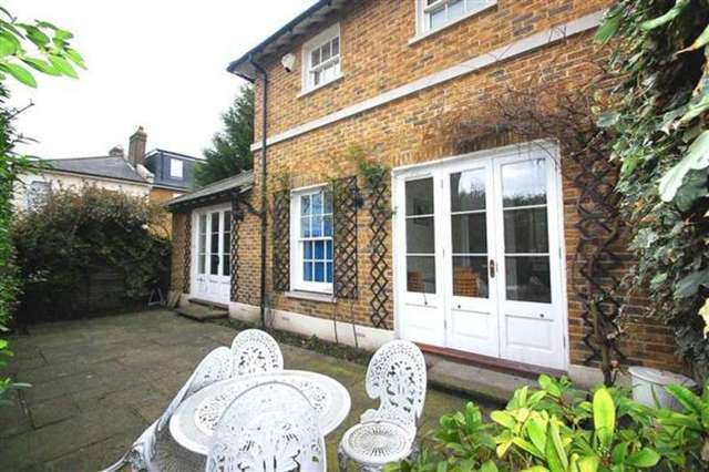  Image of 2 bedroom Semi-Detached house to rent in Hartfield Road London SW19 at Wimbledon, SW19 3TJ