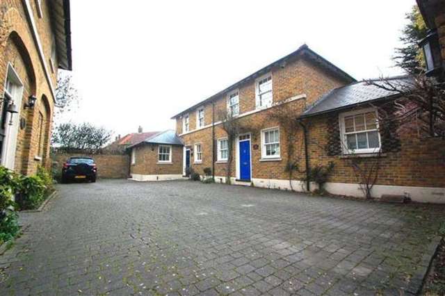  Image of 2 bedroom Semi-Detached house to rent in Hartfield Road London SW19 at Wimbledon, SW19 3TJ