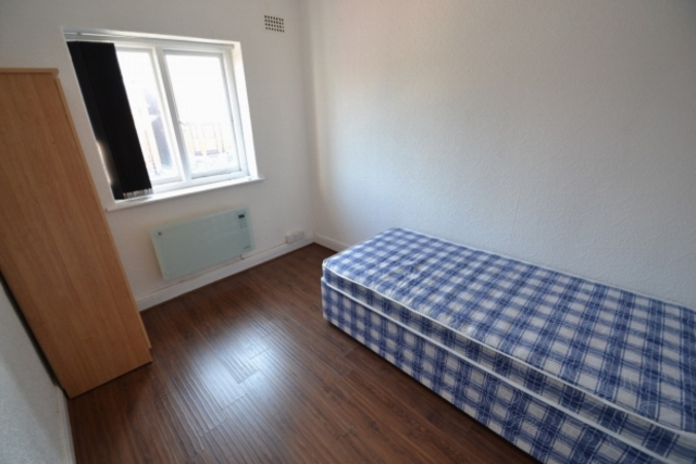  Image of 2 bedroom Apartment to rent in Hathersage Road Manchester M13 at HATHERSAGE ROAD MANCHESTER M13 0FN MANCHESTER, M13 0FN