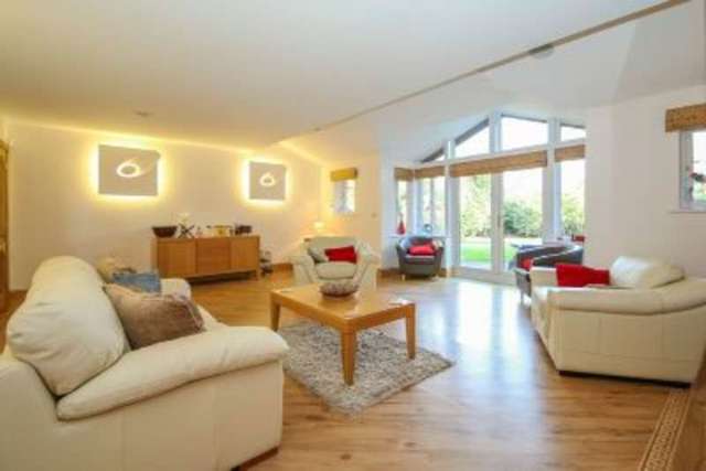  Image of 5 bedroom Detached house for sale in Hawley Lane Hale Barns Altrincham WA15 at ALTRINCHAM, WA15 0DR
