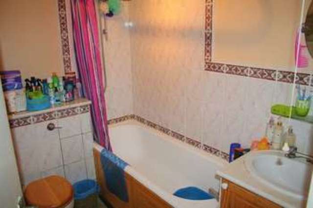  Image of 1 bedroom Flat to rent in Hawthorn Chase Lincoln LN2 at Hawthorn Chase  Lincoln, LN2 4RF