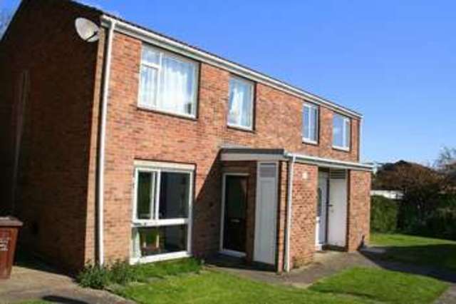  Image of 1 bedroom Flat to rent in Hawthorn Chase Lincoln LN2 at Hawthorn Chase  Lincoln, LN2 4RF