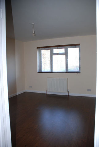  Image of 1 bedroom Flat to rent in Hilldrop Crescent London N7 at Hilldrop Crescent  London, N7 0JA
