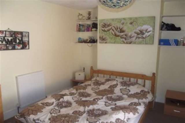 Image of 2 bedroom Terraced house to rent in Regent Square Heavitree Exeter EX1 at Exeter, EX1 2RL