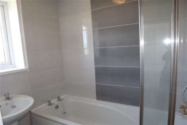  Image of 2 bedroom Detached house to rent in Henderson Road South Shields NE34 at South Shields, NE34 9QP