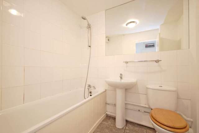  Image of 1 bedroom Apartment for sale in Henry Doulton Drive London SW17 at Henry Doulton Drive Heritage Park - Tooting Bec London, SW17 6DA