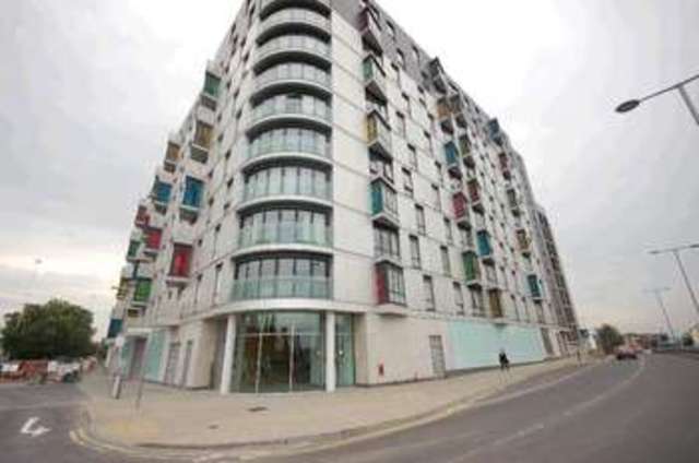  Image of 1 bedroom Property to rent in Chatham Street Reading RG1 at Hermitage Chatham Place Reading Reading, RG1 7LF