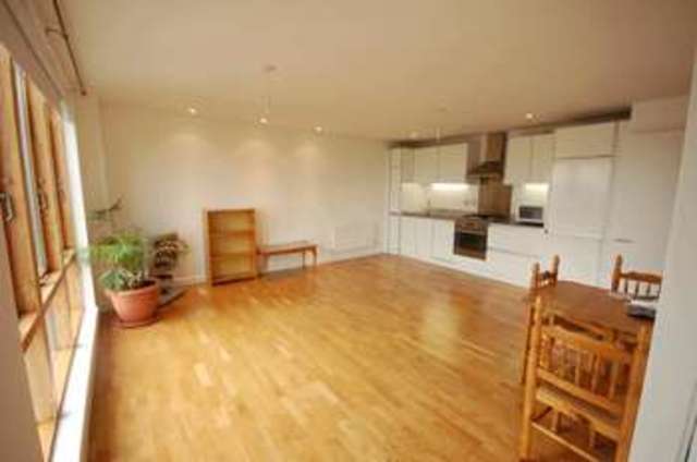  Image of 1 bedroom Property to rent in Chatham Street Reading RG1 at Hermitage Chatham Place Reading Reading, RG1 7LF
