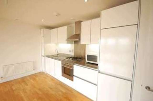 Image of 1 bedroom Property to rent in Chatham Street Reading RG1 at Hermitage Chatham Place Reading Reading, RG1 7LF
