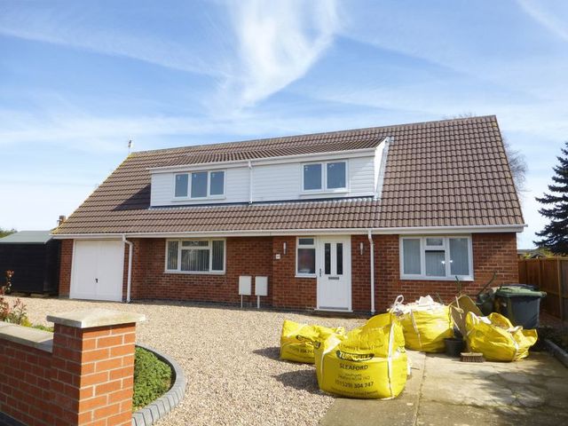  Image of 4 bedroom Detached house for sale in Hervey Road Sleaford NG34 at Hervey Road  Sleaford, NG34 7LT