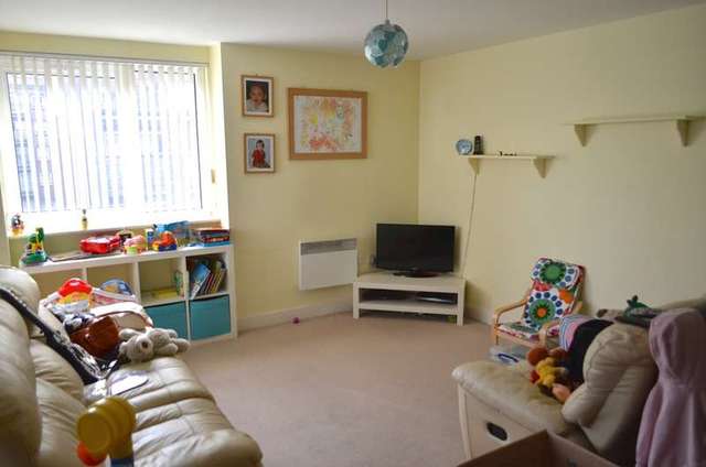  Image of 2 bedroom Flat to rent in High Street Southampton SO14 at Southampton, SO14 2EA