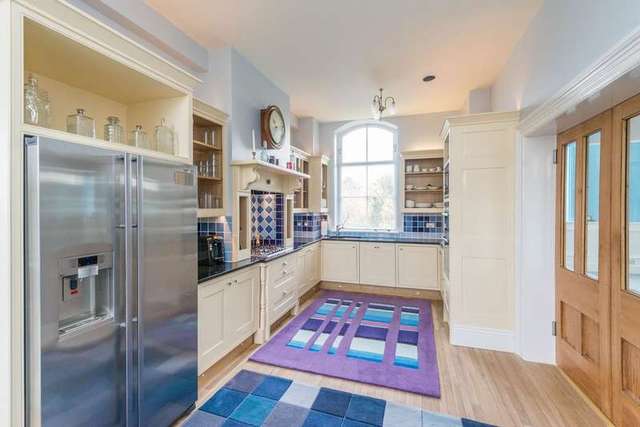  Image of 5 bedroom Detached house for sale in High Street Eckington Sheffield S21 at Eckington Sheffield Eckington, S21 4DR