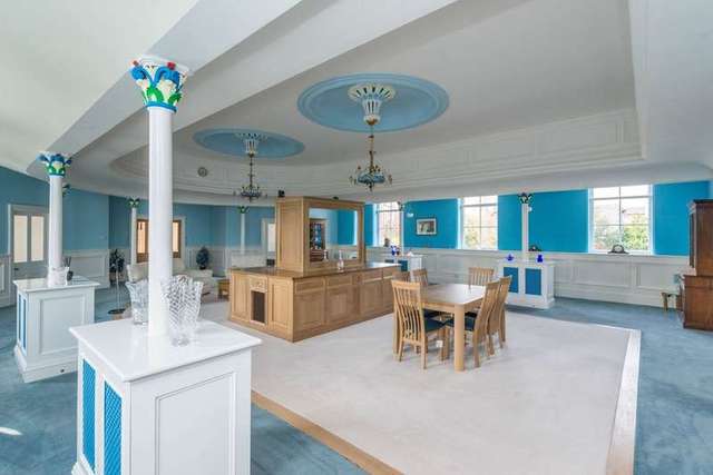  Image of 5 bedroom Detached house for sale in High Street Eckington Sheffield S21 at Eckington Sheffield Eckington, S21 4DR