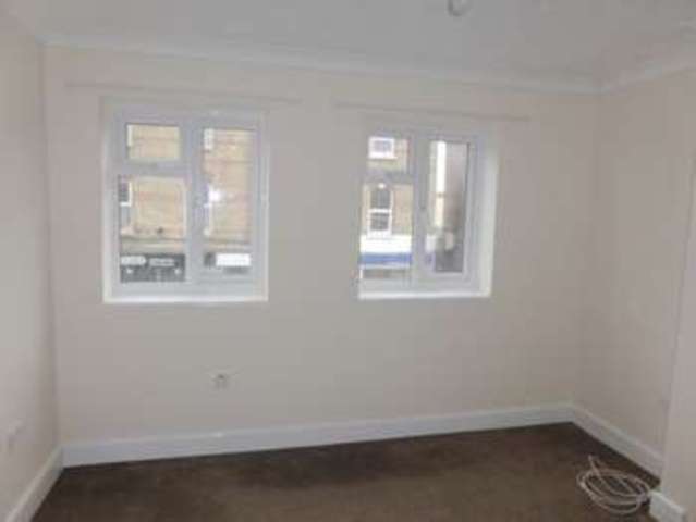  Image of 2 bedroom Flat to rent in High Street Polegate BN26 at High Street  Eastbourne, BN26 6AG
