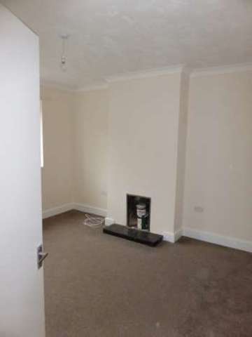  Image of 2 bedroom Flat to rent in High Street Polegate BN26 at High Street  Eastbourne, BN26 6AG