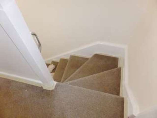  Image of 2 bedroom Flat to rent in High Street Polegate BN26 at High Street  Eastbourne, BN26 6AG