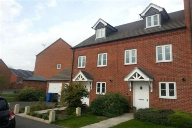  Image of 3 bedroom Detached house to rent in Highfields Park Drive Derby DE22 at Derby, DE22 1BW
