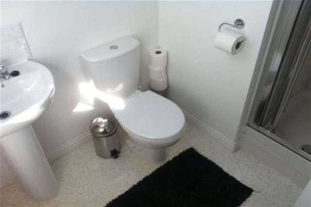  Image of 3 bedroom Detached house to rent in Highfields Park Drive Derby DE22 at Derby, DE22 1BW