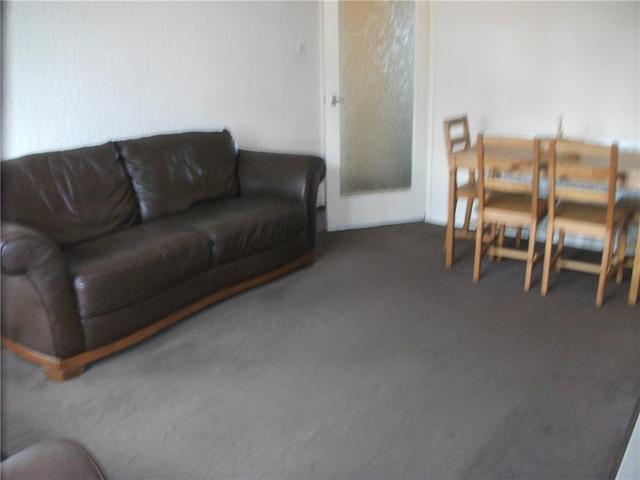  Image of 2 bedroom Flat to rent in Hillington Quadrant Glasgow G52 at Cardonald Glasgow Glasgow, G52 2AQ