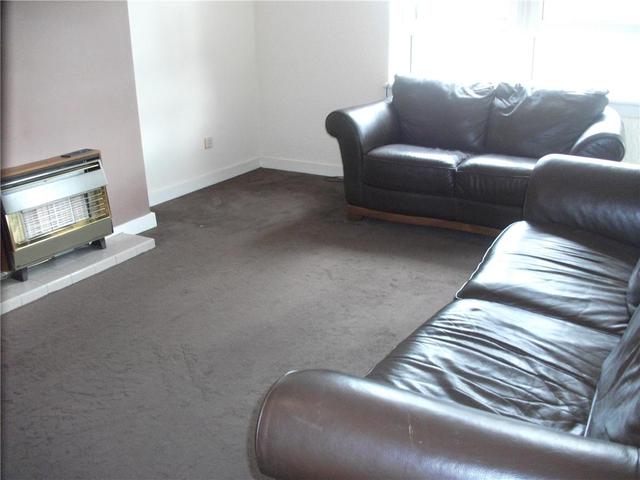  Image of 2 bedroom Flat to rent in Hillington Quadrant Glasgow G52 at Cardonald Glasgow Glasgow, G52 2AQ