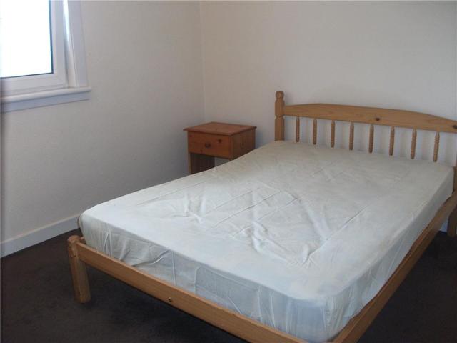  Image of 2 bedroom Flat to rent in Hillington Quadrant Glasgow G52 at Cardonald Glasgow Glasgow, G52 2AQ