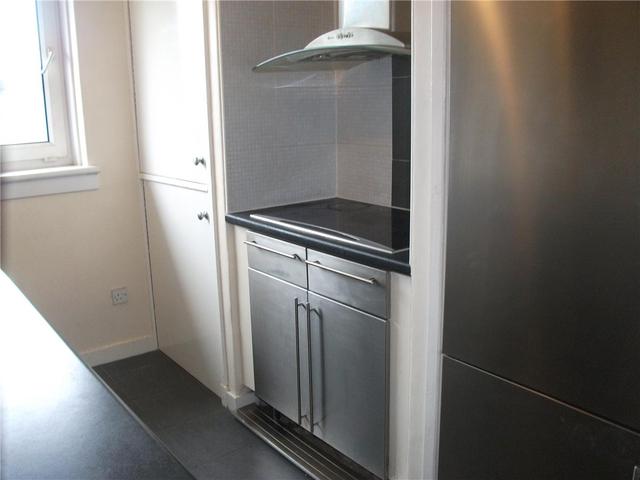  Image of 2 bedroom Flat to rent in Hillington Quadrant Glasgow G52 at Cardonald Glasgow Glasgow, G52 2AQ