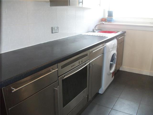  Image of 2 bedroom Flat to rent in Hillington Quadrant Glasgow G52 at Cardonald Glasgow Glasgow, G52 2AQ