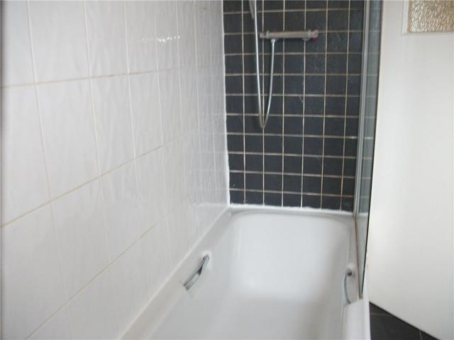  Image of 2 bedroom Flat to rent in Hillington Quadrant Glasgow G52 at Cardonald Glasgow Glasgow, G52 2AQ
