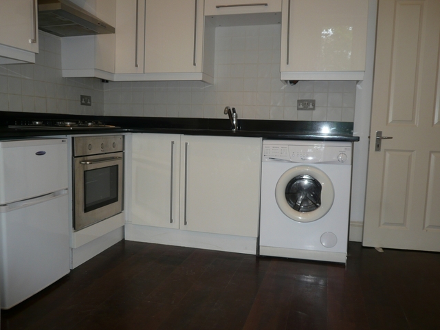  Image of 1 bedroom Flat to rent in Hillmarton Road London N7 at Hillmarton Road  Holloway, N7 9JF