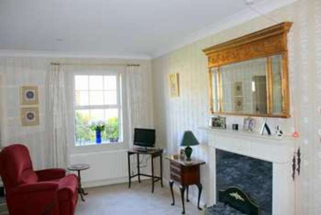  Image of 2 bedroom Retirement Property for sale in Hills Place Horsham RH12 at Horsham, RH12 1XT