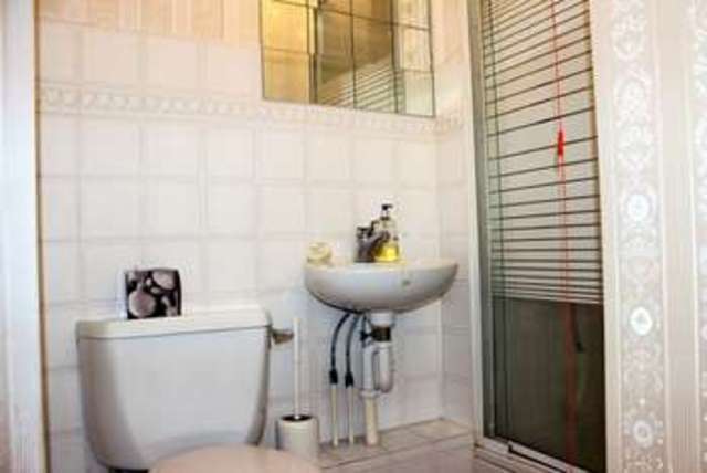  Image of 2 bedroom Retirement Property for sale in Hills Place Horsham RH12 at Horsham, RH12 1XT
