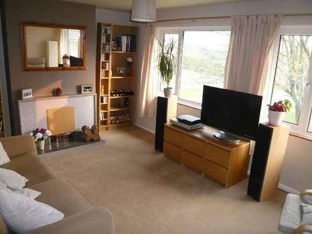  Image of 2 bedroom Flat to rent in Hiltingbury Road Chandler