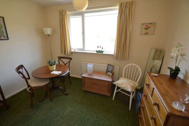  Image of 2 bedroom Maisonette for sale in Broxburn Close Chandler