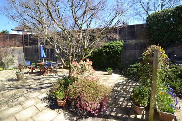  Image of 2 bedroom Maisonette for sale in Broxburn Close Chandler