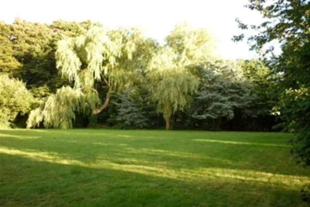  Image of 2 bedroom Flat to rent in Hine Hall Mapperley Nottingham NG3 at Nottingham, NG3 5PG