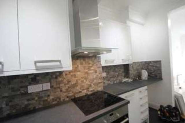  Image of 1 bedroom Flat to rent in High Holborn London WC1V at London WC1V 6RD Holborn, WC1V 6RD
