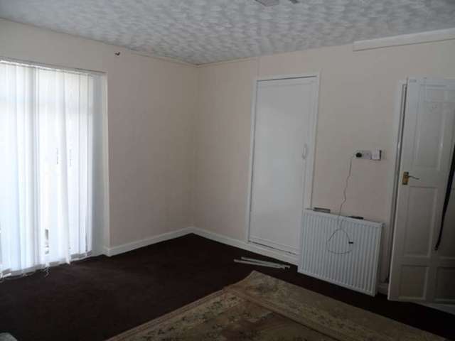  Image of 1 bedroom Studio flat to rent in Hollycroft Road Handsworth Birmingham B21 at Hollycroft Road  Handsworth, B21 8PP