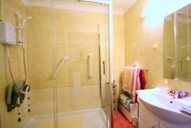  Image of 1 bedroom Retirement Property for sale in Brookfield Road Bexhill-on-Sea TN40 at Brookfield Road  Bexhill-on-Sea, TN40 1PN