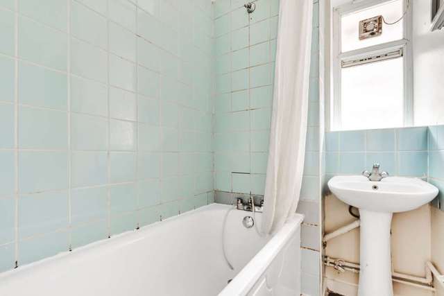  Image of 2 bedroom Apartment to rent in Homerton Road London E9 at Homerton Road Homerton London, E9 5QN